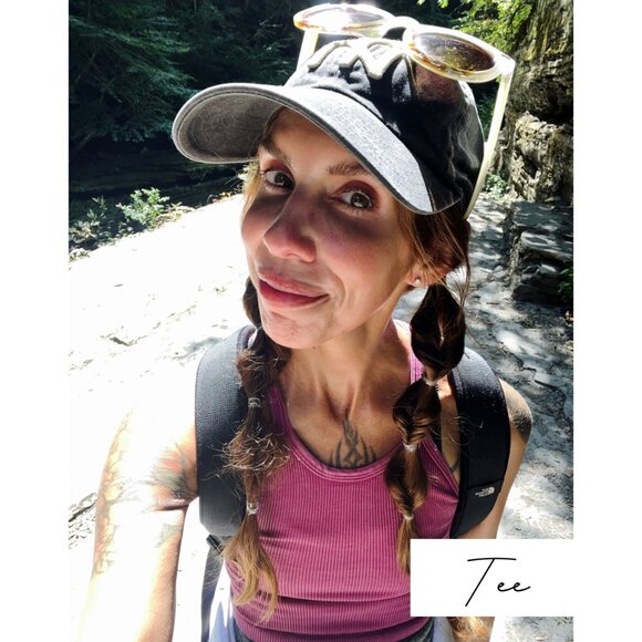 Meet your Poshers: Sarah, Liz, Tee + Kat - Picture 4 of 5